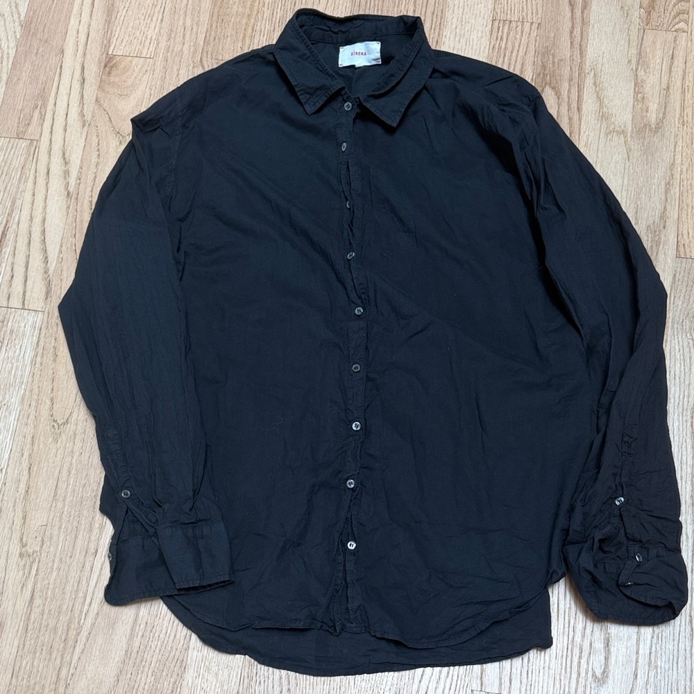 XiRENA Women’s Black Button-Down Shirt